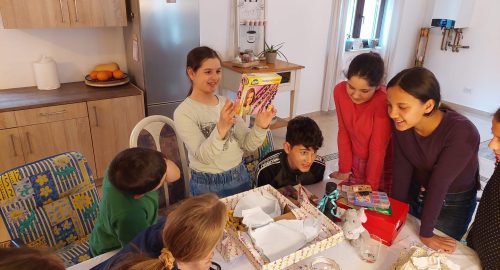 Pregătite cu dragoste: Cadouri din Thierfeld pentru copiii noștri